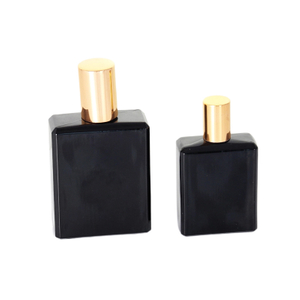Schwarze rechteckige Parfümflasche für Damen mit goldenem Verschluss